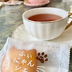 まねきねこ、います