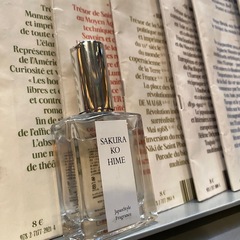 旅する香水瓶 Paris